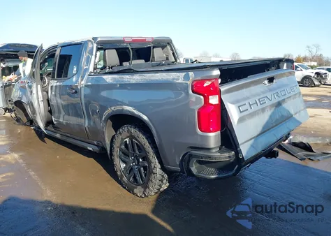 2021 Chevrolet Silverado 1500 4Wd Short Bed Lt Trail Boss z USA, uszkodzony, nr VIN 1GCPYFEL1MZ313184